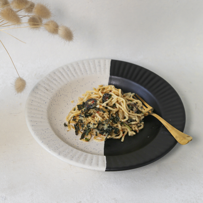 BLACK & WHITE PASTA PLATE