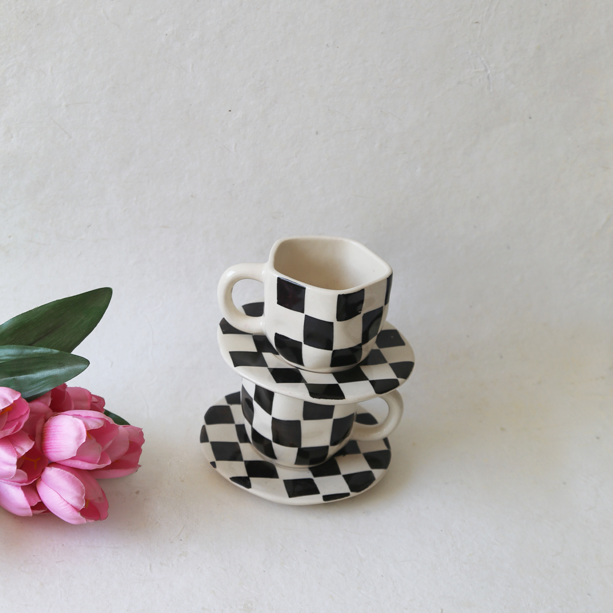 CHECKERED CUP & SAUCER : SET OF 2